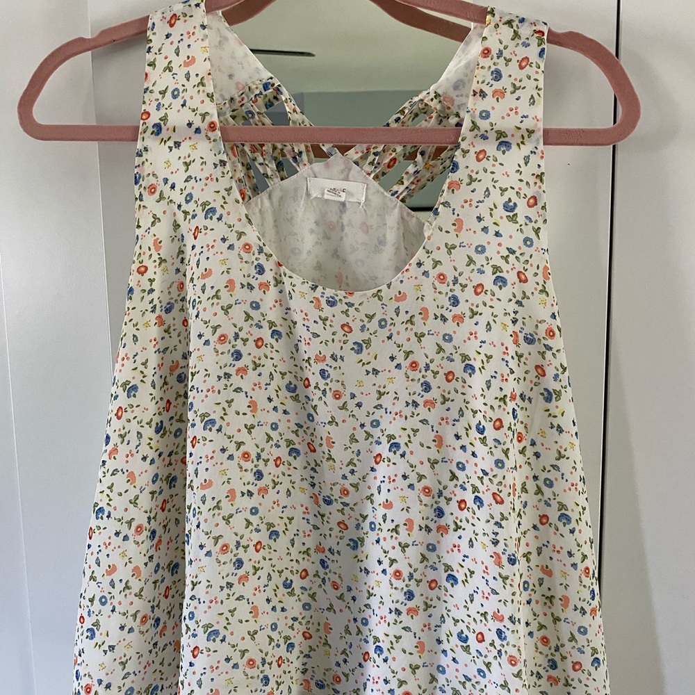 Floral swing crop top